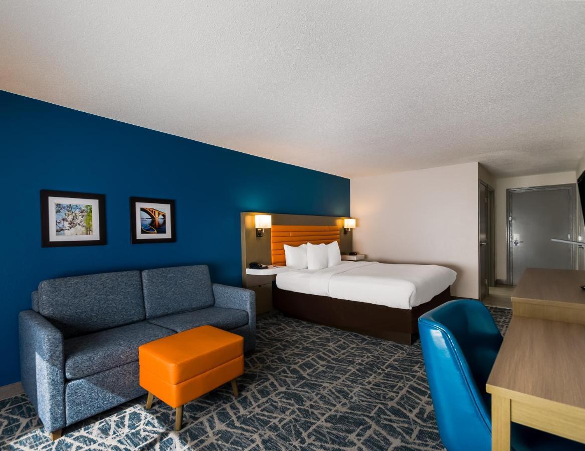 Comfort Inn Falls Church - Tysons Corner Exterior foto