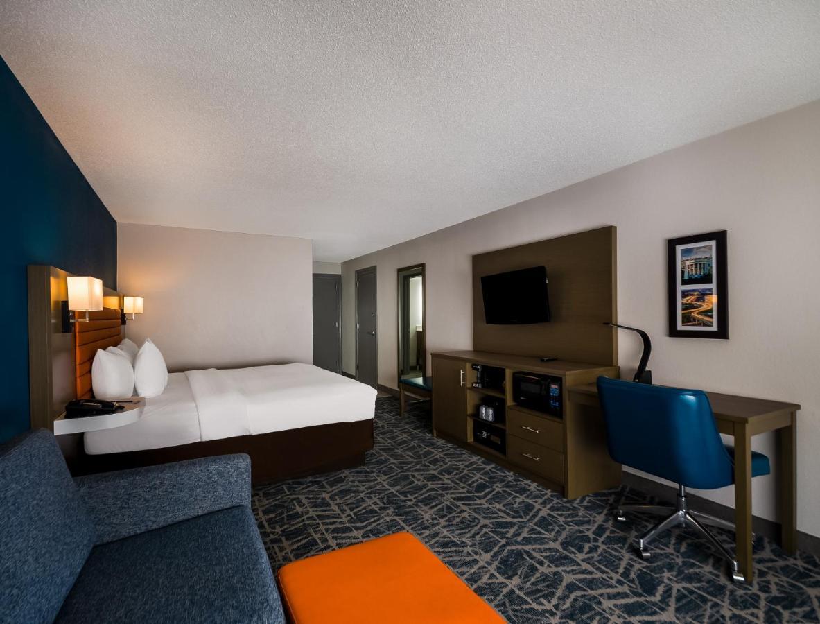Comfort Inn Falls Church - Tysons Corner Exterior foto