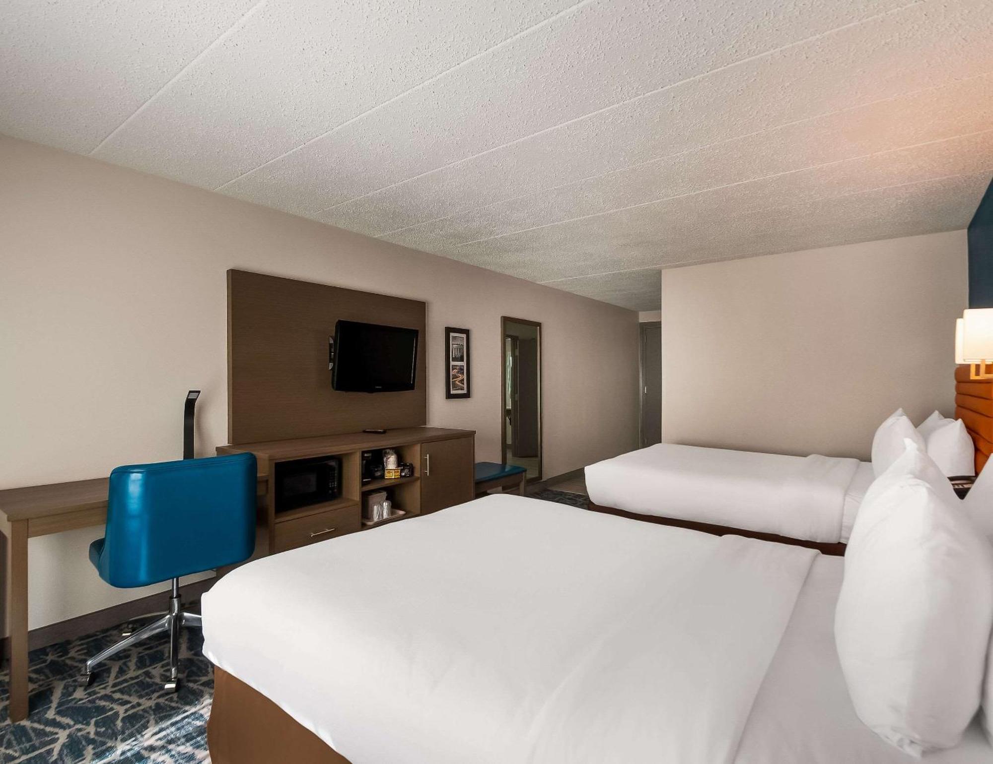 Comfort Inn Falls Church - Tysons Corner Exterior foto