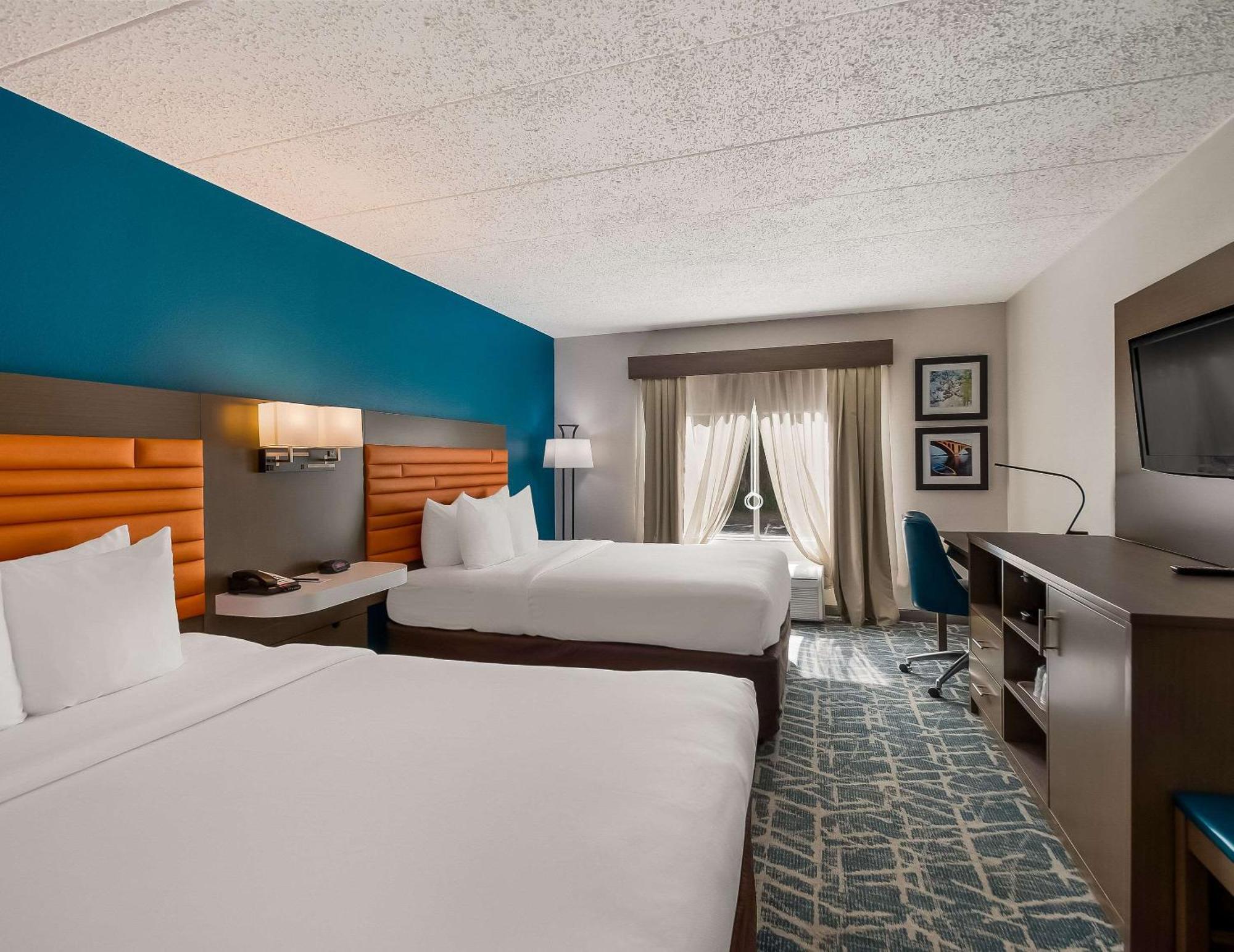 Comfort Inn Falls Church - Tysons Corner Exterior foto