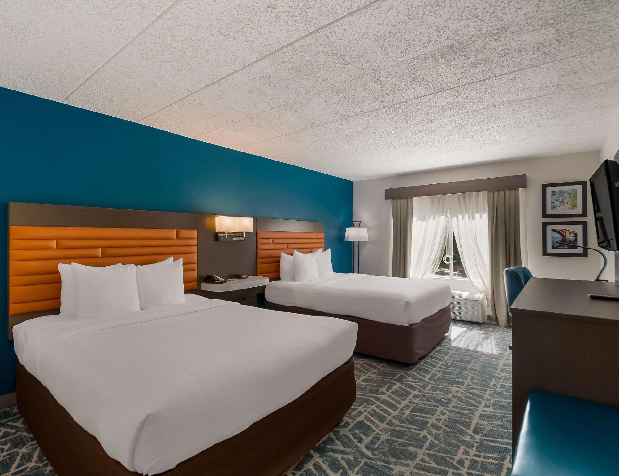 Comfort Inn Falls Church - Tysons Corner Exterior foto