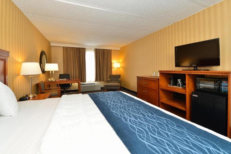 Comfort Inn Falls Church - Tysons Corner Exterior foto